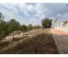 Bungalow con piscina comunitaria.