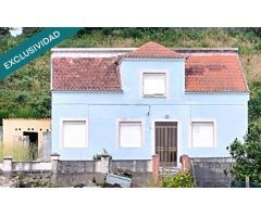 Casa para restaurar con huerta cerca de la playa de As Furnas.