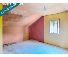 Casa para restaurar con huerta cerca de la playa de As Furnas.