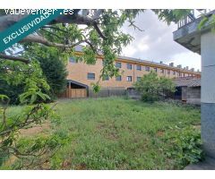 CASA EN CUATRO VIENTOS CON JARDIN