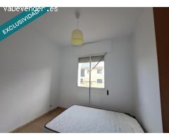 CASA EN CUATRO VIENTOS CON JARDIN