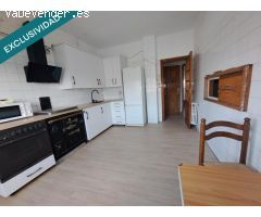 CASA EN CUATRO VIENTOS CON JARDIN