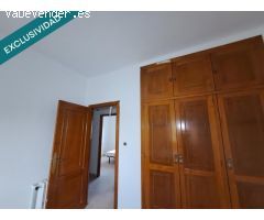 CASA EN CUATRO VIENTOS CON JARDIN