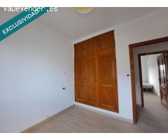 CASA EN CUATRO VIENTOS CON JARDIN