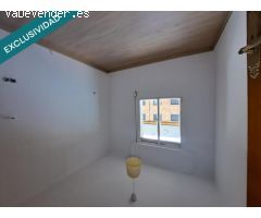 CASA EN CUATRO VIENTOS CON JARDIN