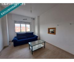CASA EN CUATRO VIENTOS CON JARDIN