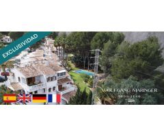 Se vende Dúplex de 2 habitaciones en urbanización agradable