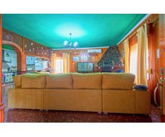 Gran vivienda adosada, de esquina en San José de La Rinconada!!!