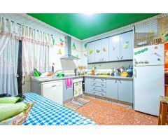 Gran vivienda adosada, de esquina en San José de La Rinconada!!!