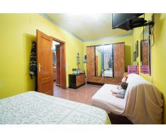 Gran vivienda adosada, de esquina en San José de La Rinconada!!!