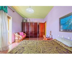 Gran vivienda adosada, de esquina en San José de La Rinconada!!!