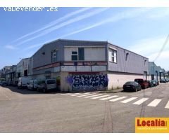 Nave industrial con 1024m2 en Santiago de Carates