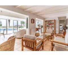 Fabulosa y Espaciosa Villa con Jardín - Licencia turística para 12 personas - Peguera