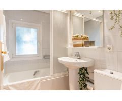 Fabulosa y Espaciosa Villa con Jardín - Licencia turística para 12 personas - Peguera