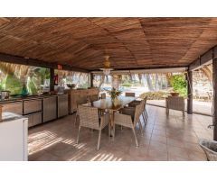 Fabulosa y Espaciosa Villa con Jardín - Licencia turística para 12 personas - Peguera