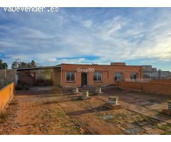 PROPIEDAD EN VENTA EN ALCARRÁS (USO ANTERIOR: RESIDENCIA ANCIANOS)