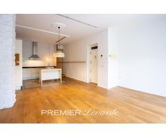 Estupenda vivienda en zona mercado, con electrodomésticos y acabados de gran calidad.