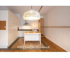 Estupenda vivienda en zona mercado, con electrodomésticos y acabados de gran calidad.