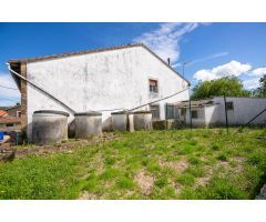 CASA-CUADRA Y PARCELA