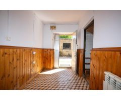 CASA-CUADRA Y PARCELA