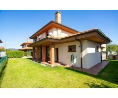 CHALET INDIVIDUAL CON JARDIN