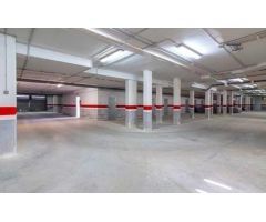 Parking en Pomaluengo