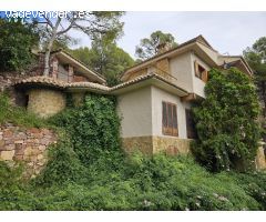 Chalet independiente en Urb. Monteamor