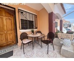 Preciosa Vivienda Tipo Quad de 3 Dormitorios y 2 Baños con Piscina Comunitaria en Comunidad Cerrada 
