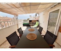Preciosa Vivienda Tipo Quad de 3 Dormitorios y 2 Baños con Piscina Comunitaria en Comunidad Cerrada 