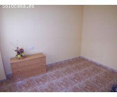 SE VENDE ESTUPENDO PISO EN ALBATERA.