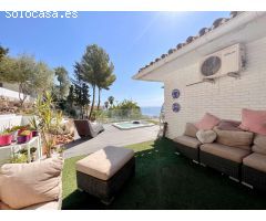 Casa independiente en una sola planta con piscina y parcela de 1.600m2 en Benalmadena