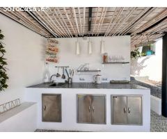 Casa independiente en una sola planta con piscina y parcela de 1.600m2 en Benalmadena
