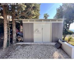 Casa independiente en una sola planta con piscina y parcela de 1.600m2 en Benalmadena