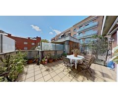 Magnífica vivienda con gran terraza y piscina