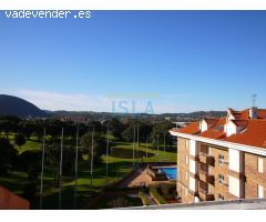 Piso en Venta en Ris en Urb. con Piscina