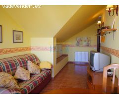 Piso en Venta en Ris en Urb. con Piscina
