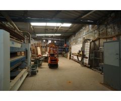 En Alquiler Taller de carpintería de madera