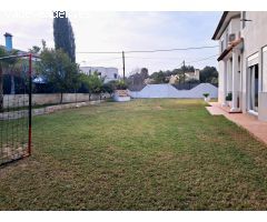 Se alquila chalet en Torre Porta Coeli ( Serra)