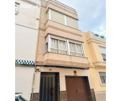 FANTASTICO Y ESPACIOSO PISO DE 5 HABITACIONES EN EL CENTRO DE ALZIRA!!! MUY BIEN UBICADO!