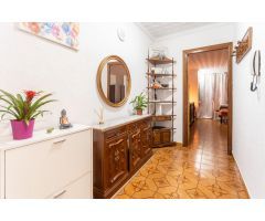 FANTASTICO Y ESPACIOSO PISO DE 5 HABITACIONES EN EL CENTRO DE ALZIRA!!! MUY BIEN UBICADO!