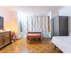 FANTASTICO Y ESPACIOSO PISO DE 5 HABITACIONES EN EL CENTRO DE ALZIRA!!! MUY BIEN UBICADO!