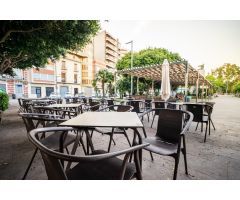 TRASPASO Cafetería-Repostería de Alta Gama Con Terraza – Espíritu Francés, Ubicación Perfecta de la 