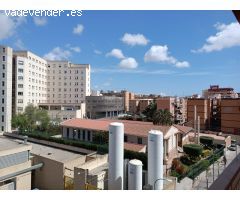 SE VENDE PISO /ASCENSOR/BIEN CUIDADO /TODO EXTERIOR/3 BALCONES
