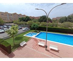 Se alquila piso en muy buena zona con urbanizacion con piscina