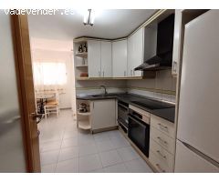 Se alquila piso en muy buena zona con urbanizacion con piscina