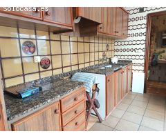 SE VENDE CASA/ LOS ANGELES /GARAJE PRIVADO