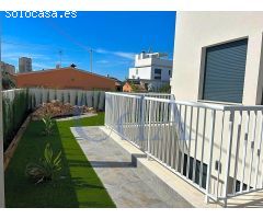 SE VENDE VILLA / A ESTRENAR / CAMPELLO