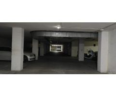 SE VENDE 2 PLAZAS  DE GARAJE CON TRASTERO  MUY BUENA ENTRADA
