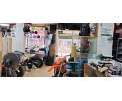 SE VENDE LOCAL /SALIDA DE HUMOS/BIEN SITUADO / IDEAL PARA NEGOCIO