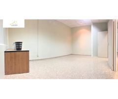 Oficinas a pie de calle junto a Peris y Valero, junto al Parque Central. Visítalo con el vídeo 360 